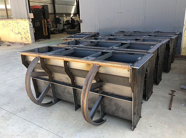 道路隔離帶鋼模具