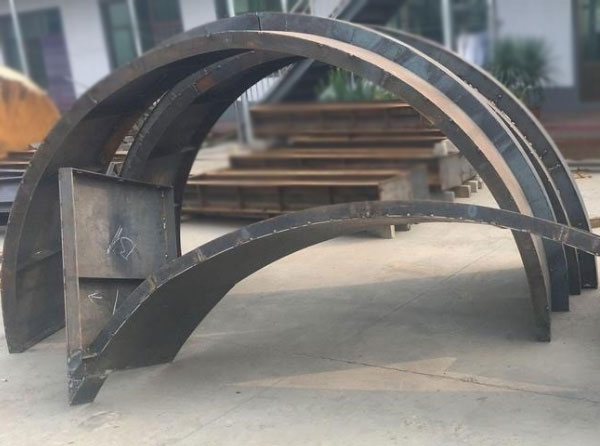 現(xiàn)澆拱形骨架模板