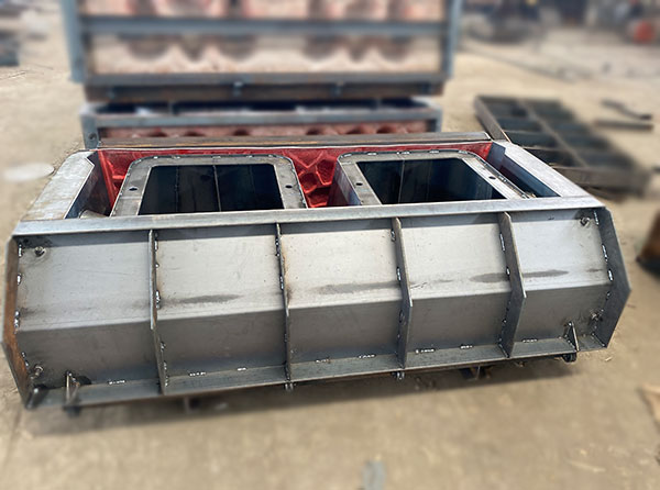 階梯式河道生態(tài)護坡模具