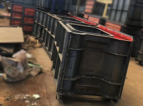 河道生態(tài)護坡模具