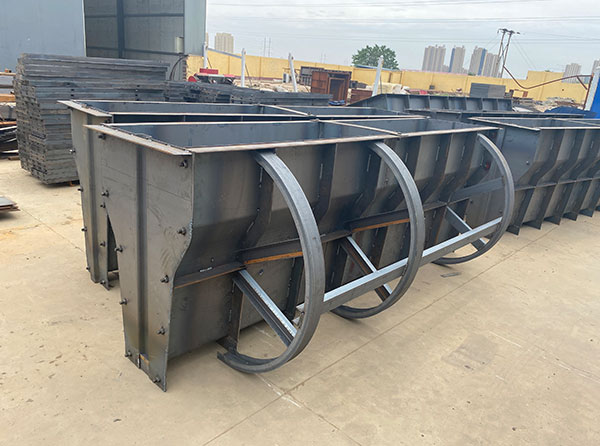 預(yù)制隔離墩模具