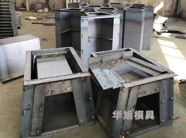 高速公路梯形流水溝模具