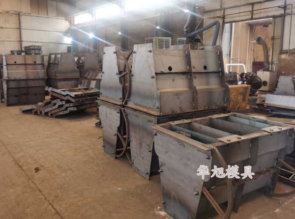 公路隔離帶模具