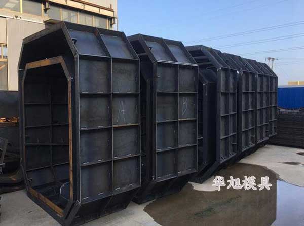 學(xué)?；S池模具