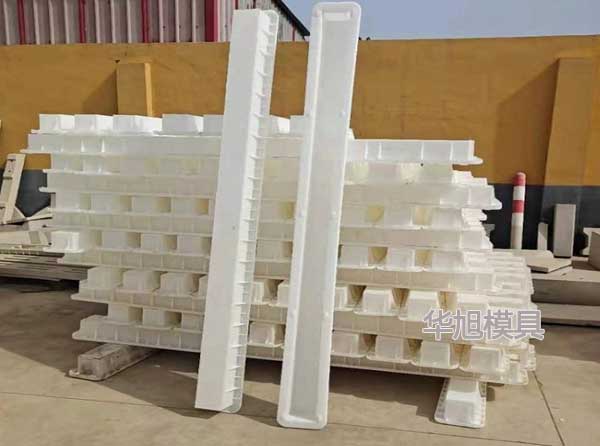 鐵絲網(wǎng)護(hù)欄模具